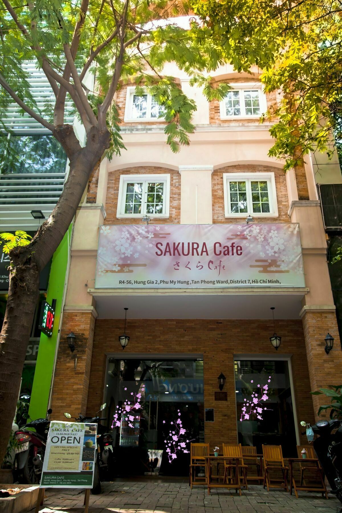 Sakura Cafe Apartment *